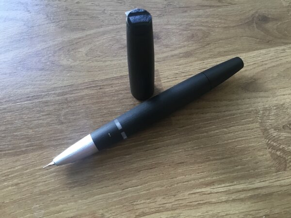 LAMY 2000 F, showing join between barrel & piston turning knob.jpeg