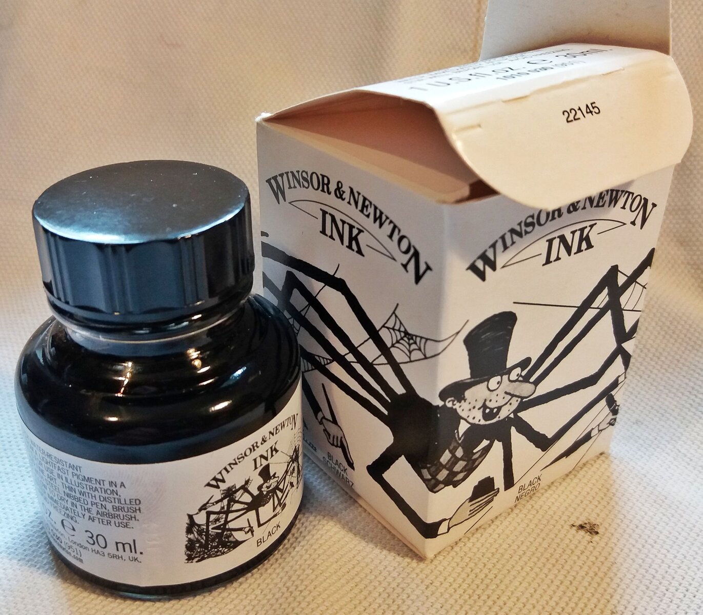 Winsor & Newton : Drawing Black Indian Ink : 30ml : Water Resistant : With  Dropper