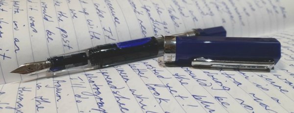 TWSBI _DarkSapphire-QuinkBlue.jpg