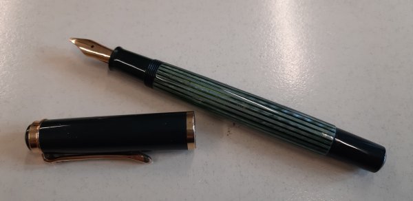 Pelikan 400 Sea Green_03.jpg