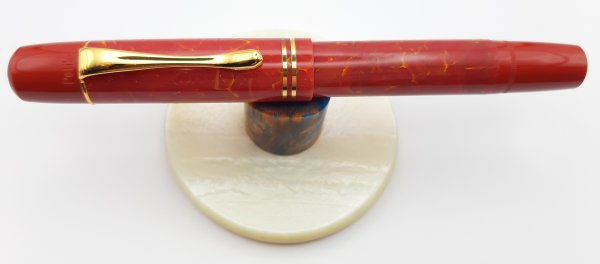 Pelikan M101N Bright Red_01.jpg