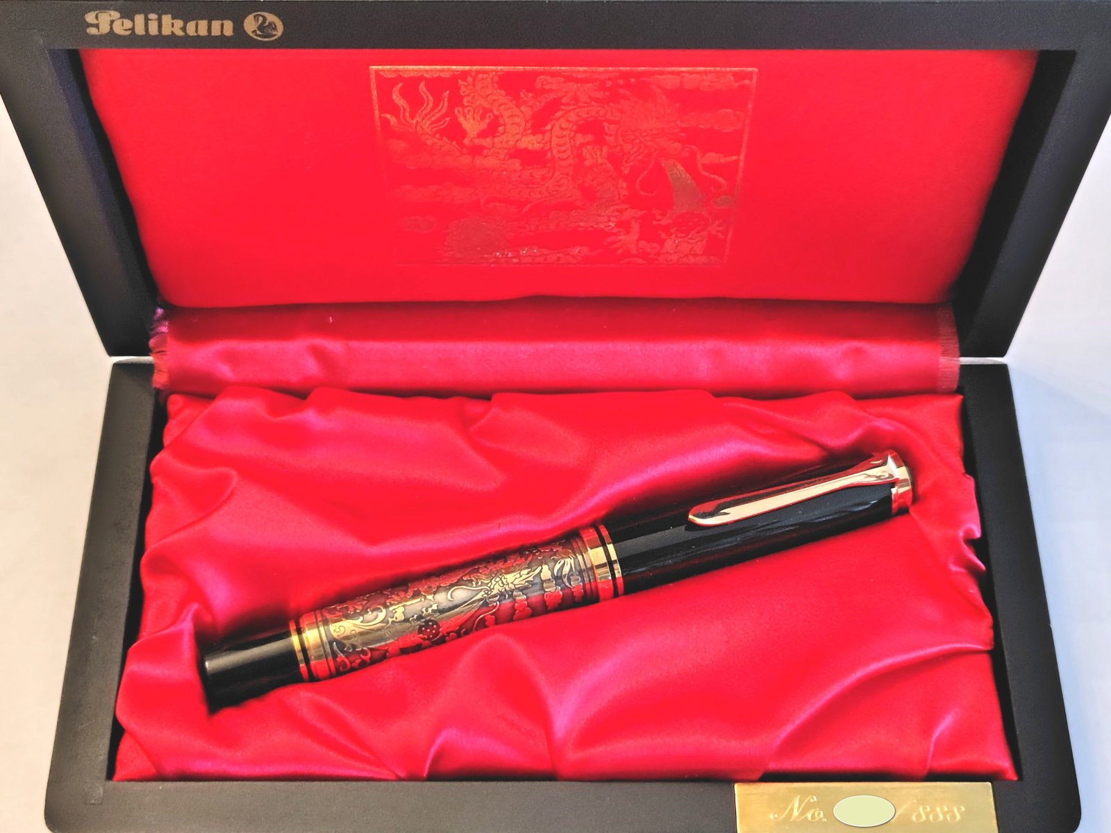 Pelikan Golden Dynasty