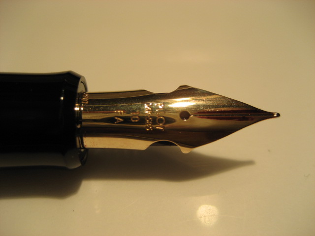 Casa della Stilografica - Pilot Custom 742 FA (Falcon) Nib !!! Pennino  Extraflessibile! Extraflexible nib!  pilot-namiki/pilot-custom-742-fa-falcon-nib-black-gold-4438.htm