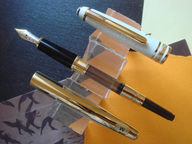 MONTBLANC 144 The Ugly Duckling Artisan Magic Beauty Fountain Pen Ref.  24003 M