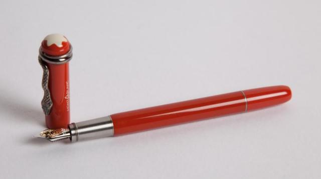 Pen Review Montblanc Rouge Et Noir Special Edition Coral