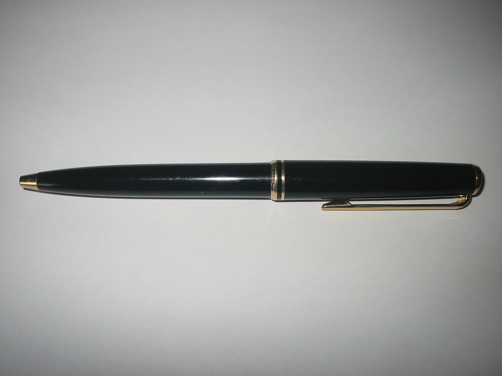 Identification question - Montblanc - The Fountain Pen Network