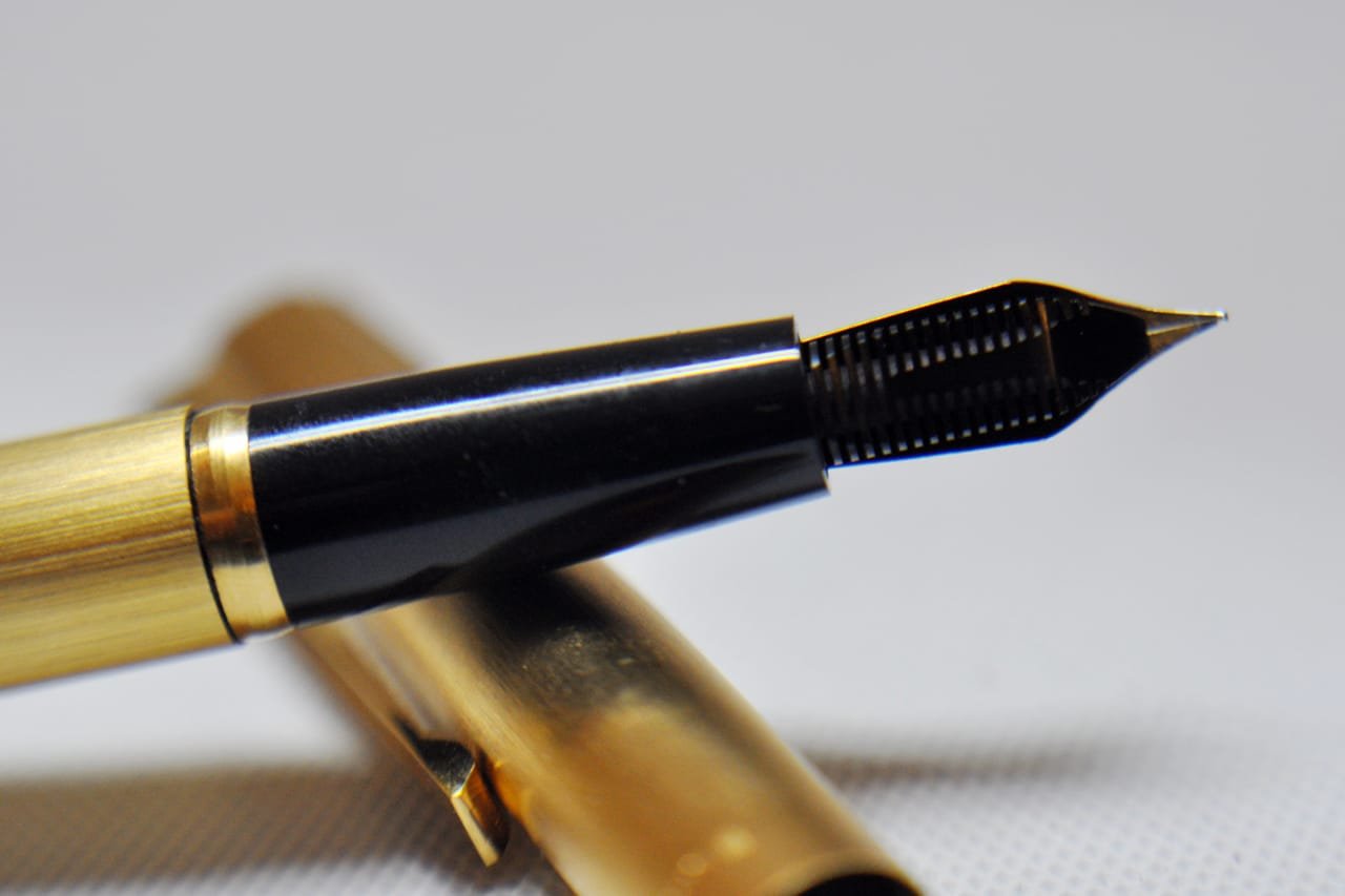 My Personal Approach to Vintage Fountain Pens — The Gentleman