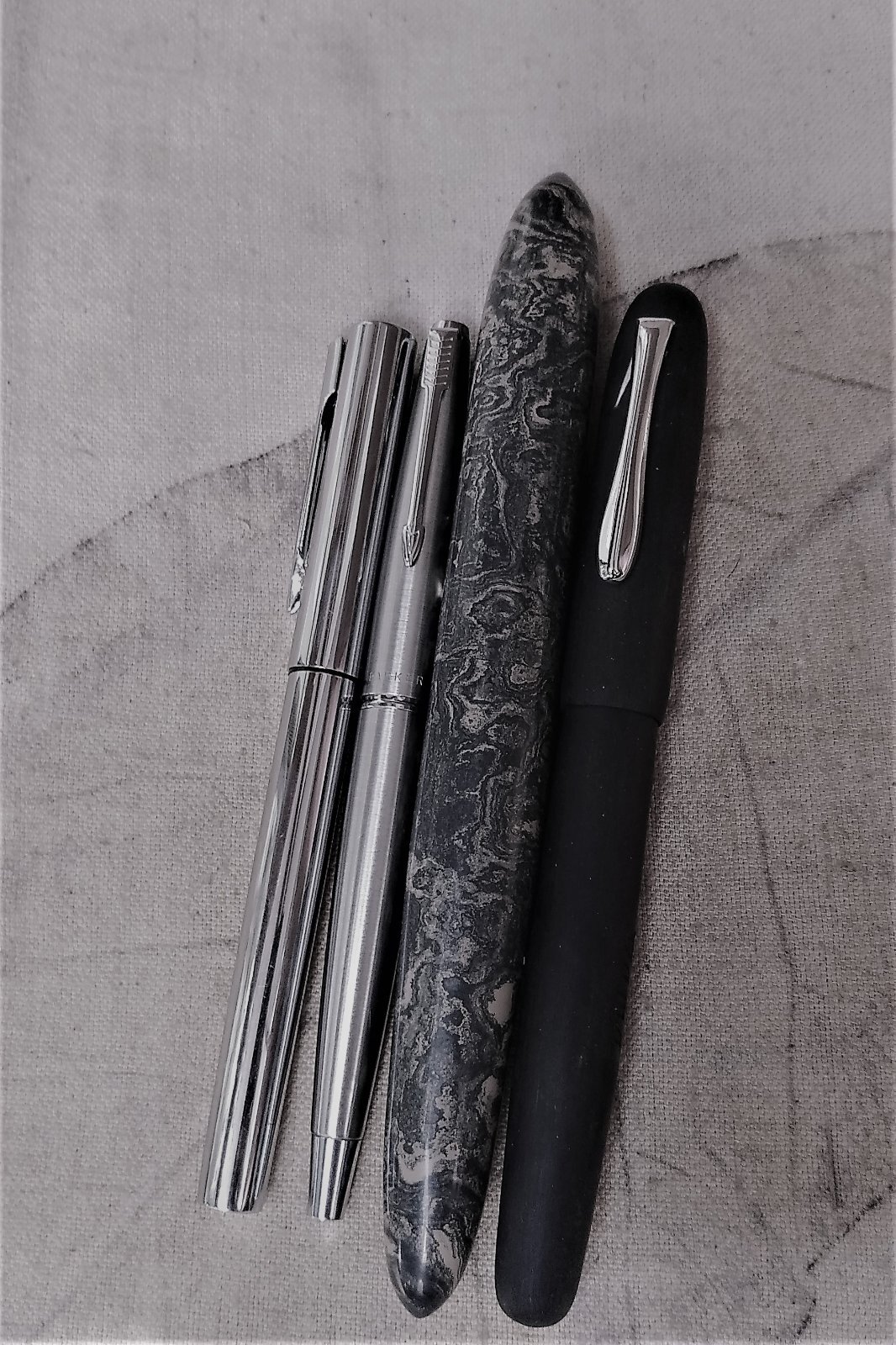 Review of Ranga Giant 9B in premium Ebonite - Fountain Pen Reviews