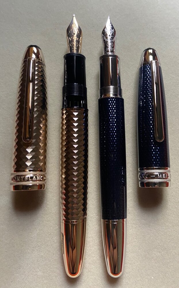 L'Essence du Bleu Luxury Pen Collection