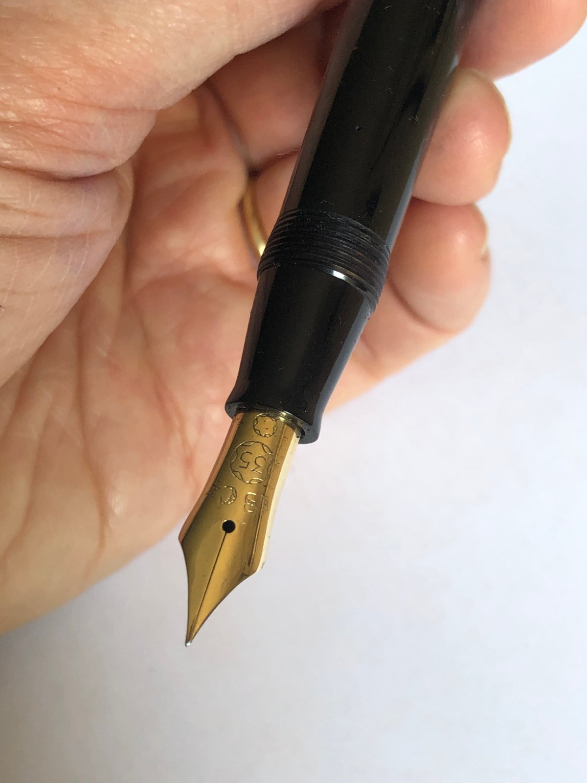 How to Write With a Fountain Pen: Step-by-Step Tutorial – Truphae