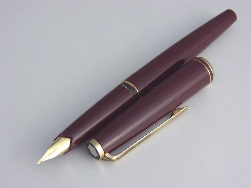 MONTBLANC WOOD 14K GOLD 585 FOUNTAIN PEN VINTAGE GERMANY